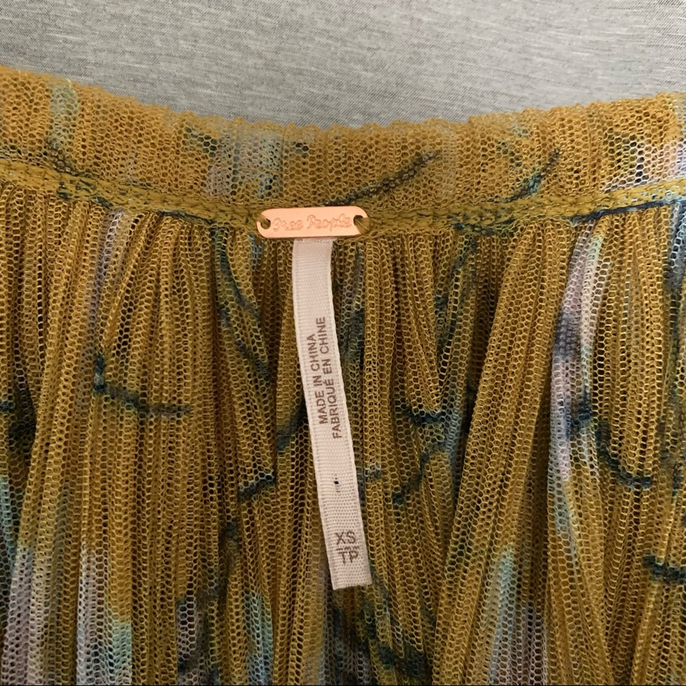 Free People Frills And Thrills Top - Picture 5 of 10